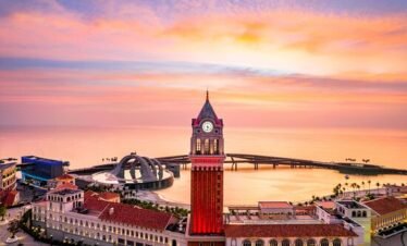 Sunset Town-Phu Quoc_Foris Voyage